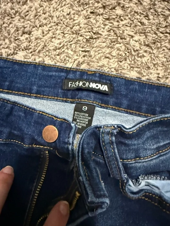 Fashion Nova Dark Blue High-Rise Distressed Women’s Jeans size 9 - Picture 3 of 4